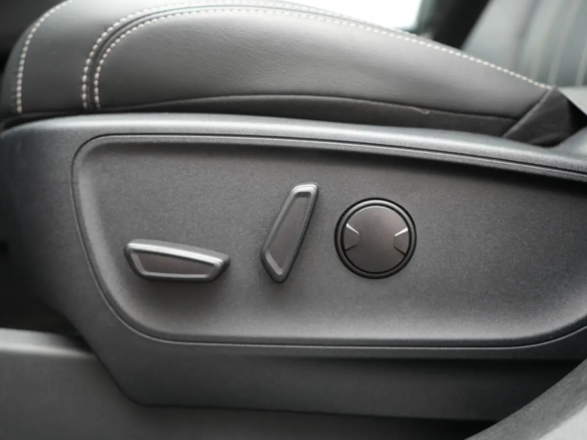 2.5 Vignale PHEV 225pk Dealer O.H | Trekhaak Af Fabriek | Panodak | Adaptive Cruise | 360 Camera | Bang & Olufsen | Head Up | Lederen Sportstoelen Memory & Verwarmd | Pilot Assist | Sfeerver