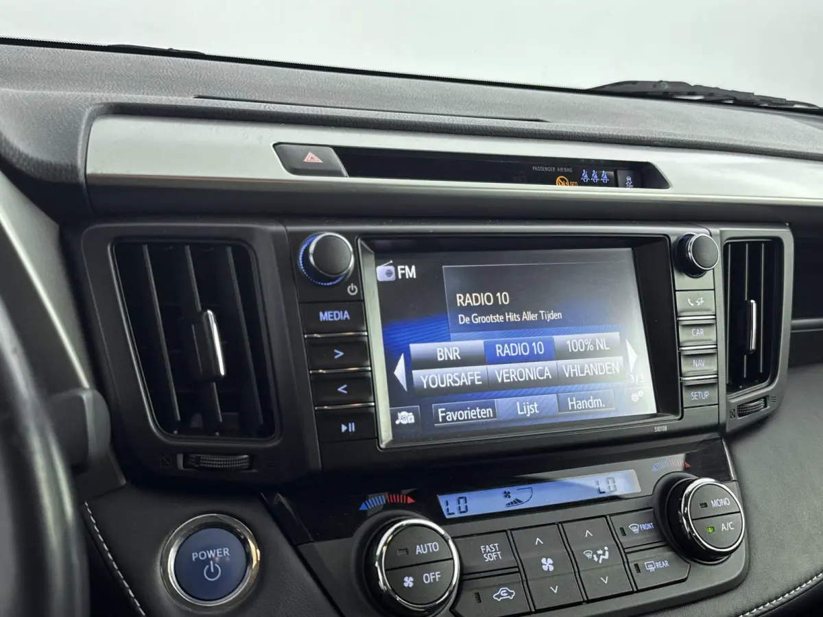 2.5 Hybrid Executive | Trekhaak | Cruise Control | Achteruitrijcamera | Stoel+Stuurverwarming | Lane Assist | Keyless | lichtmetalen velgen 18" |