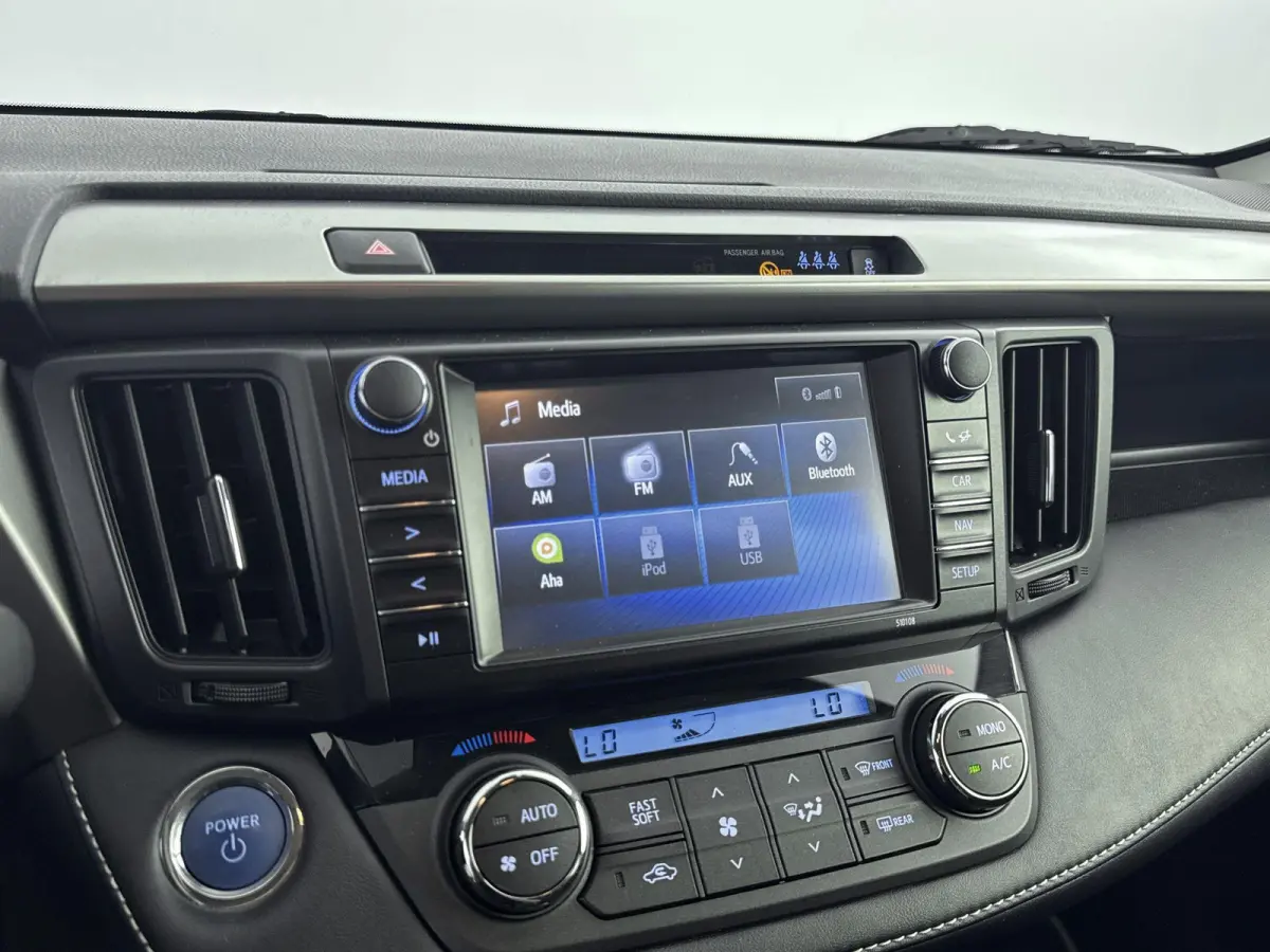 2.5 Hybrid Executive | Trekhaak | Cruise Control | Achteruitrijcamera | Stoel+Stuurverwarming | Lane Assist | Keyless | lichtmetalen velgen 18" |