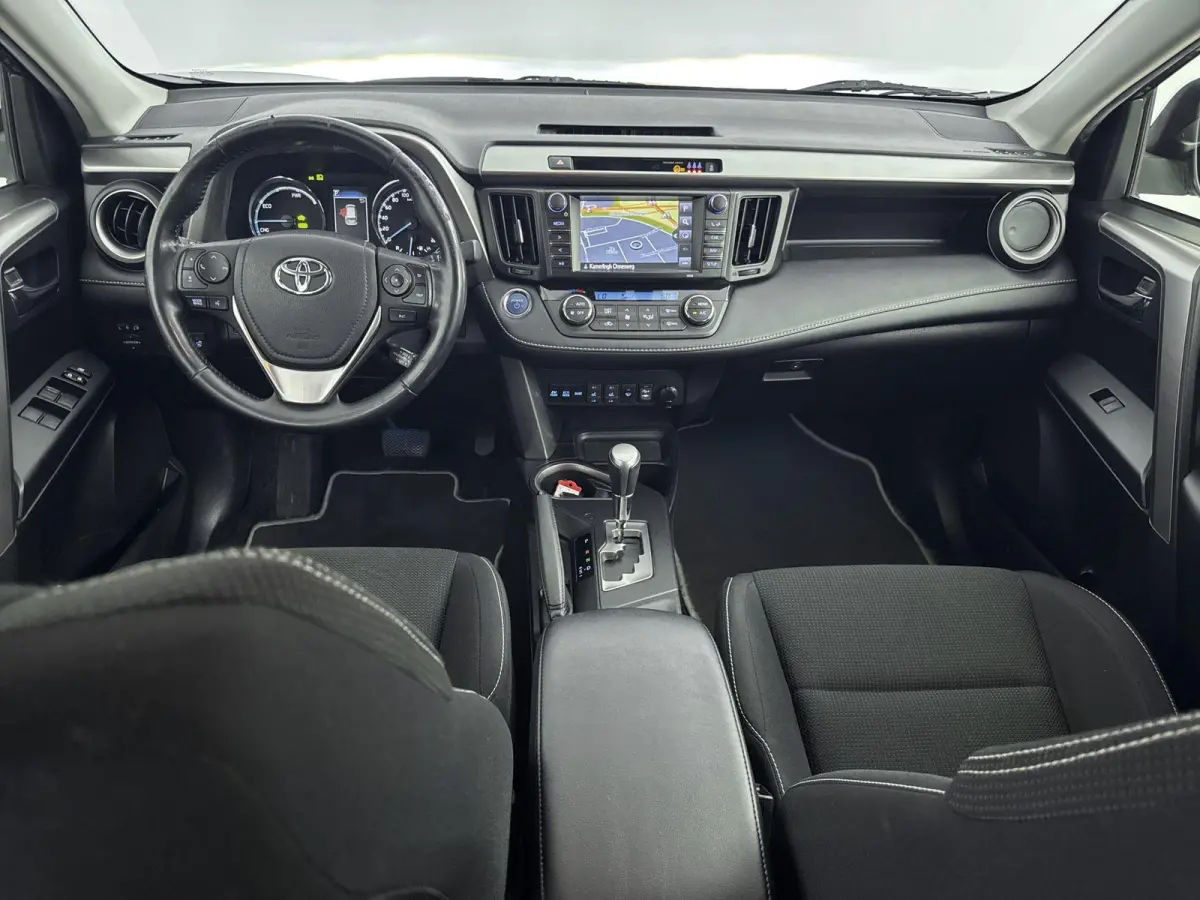 2.5 Hybrid Executive | Trekhaak | Cruise Control | Achteruitrijcamera | Stoel+Stuurverwarming | Lane Assist | Keyless | lichtmetalen velgen 18" |