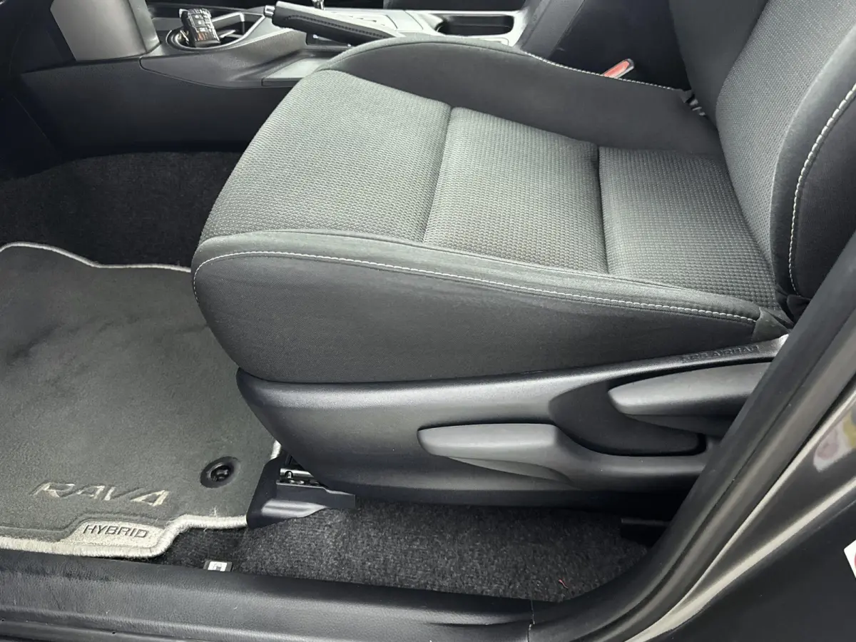 2.5 Hybrid Executive | Trekhaak | Cruise Control | Achteruitrijcamera | Stoel+Stuurverwarming | Lane Assist | Keyless | lichtmetalen velgen 18" |
