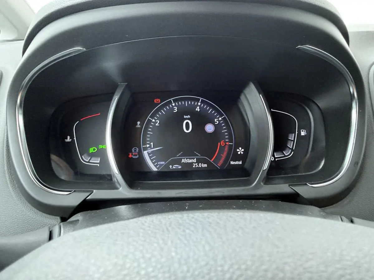 TCe 130 Intens | Trekhaak | Achteruitrijcamera | Apple CarPlay |