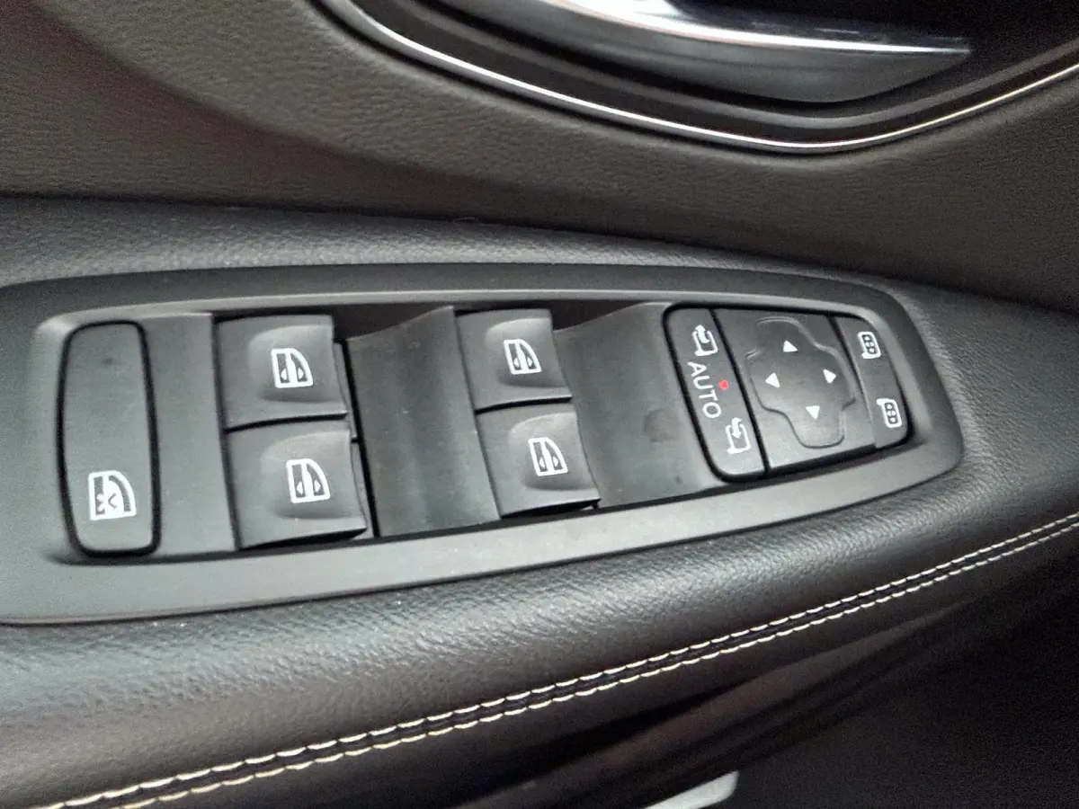 TCe 130 Intens | Trekhaak | Achteruitrijcamera | Apple CarPlay |
