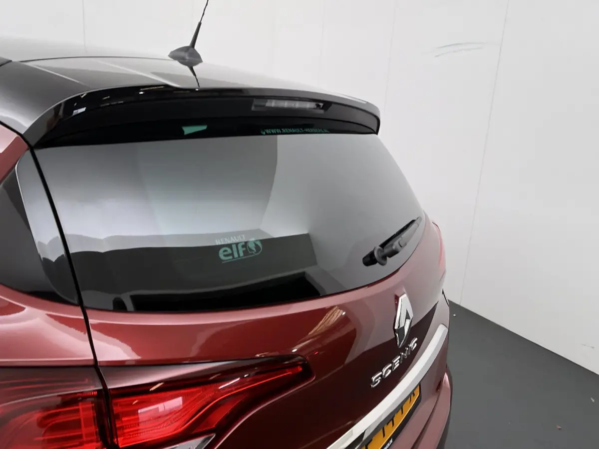 TCe 130 Intens | Trekhaak | Achteruitrijcamera | Apple CarPlay |