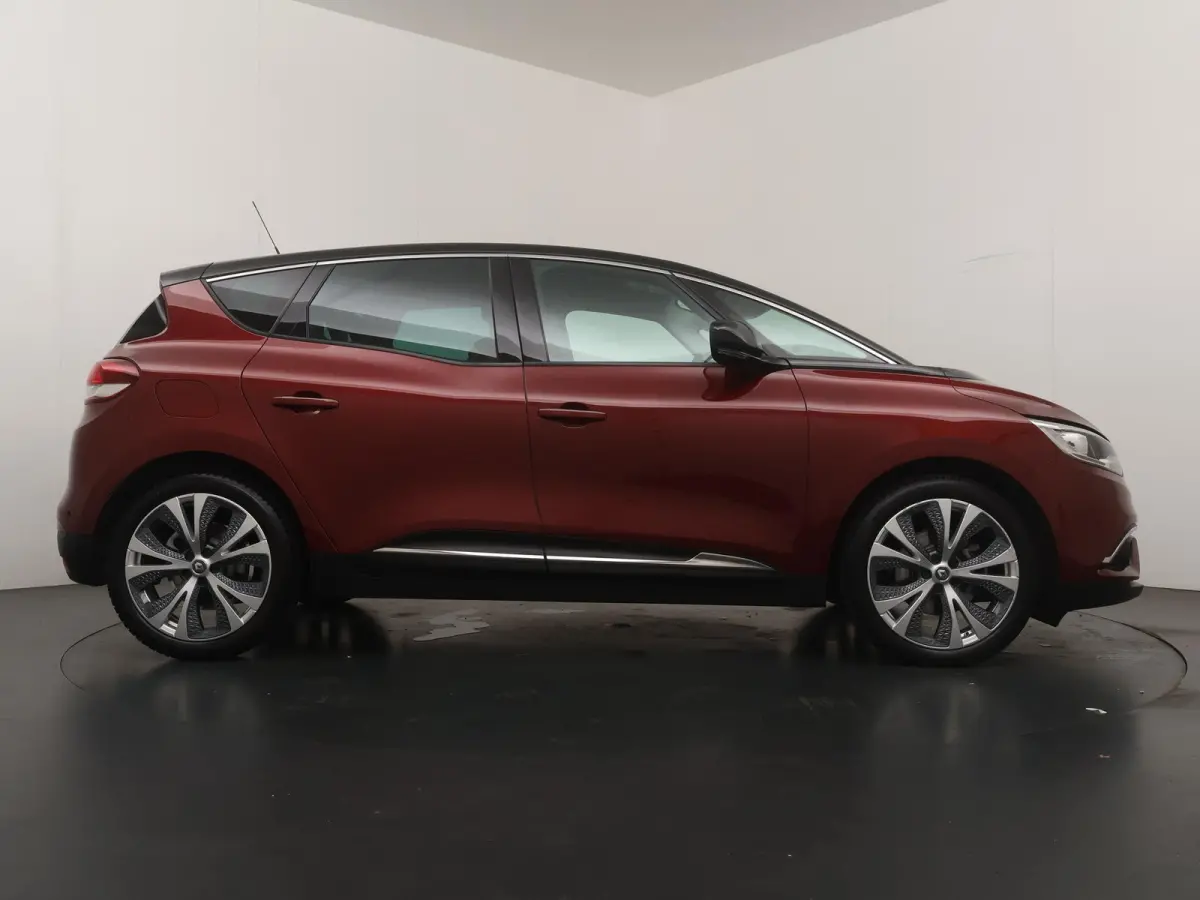 TCe 130 Intens | Trekhaak | Achteruitrijcamera | Apple CarPlay |