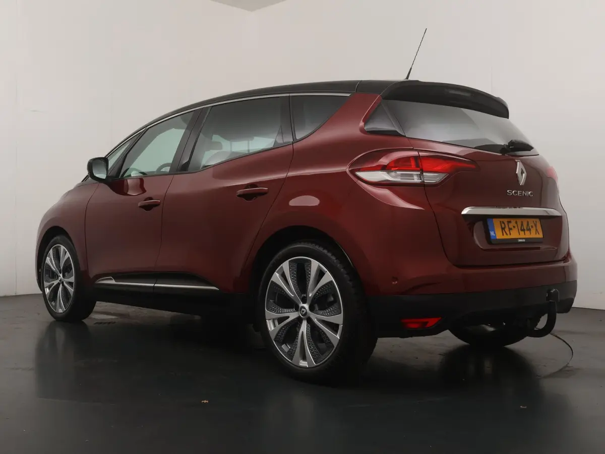 TCe 130 Intens | Trekhaak | Achteruitrijcamera | Apple CarPlay |