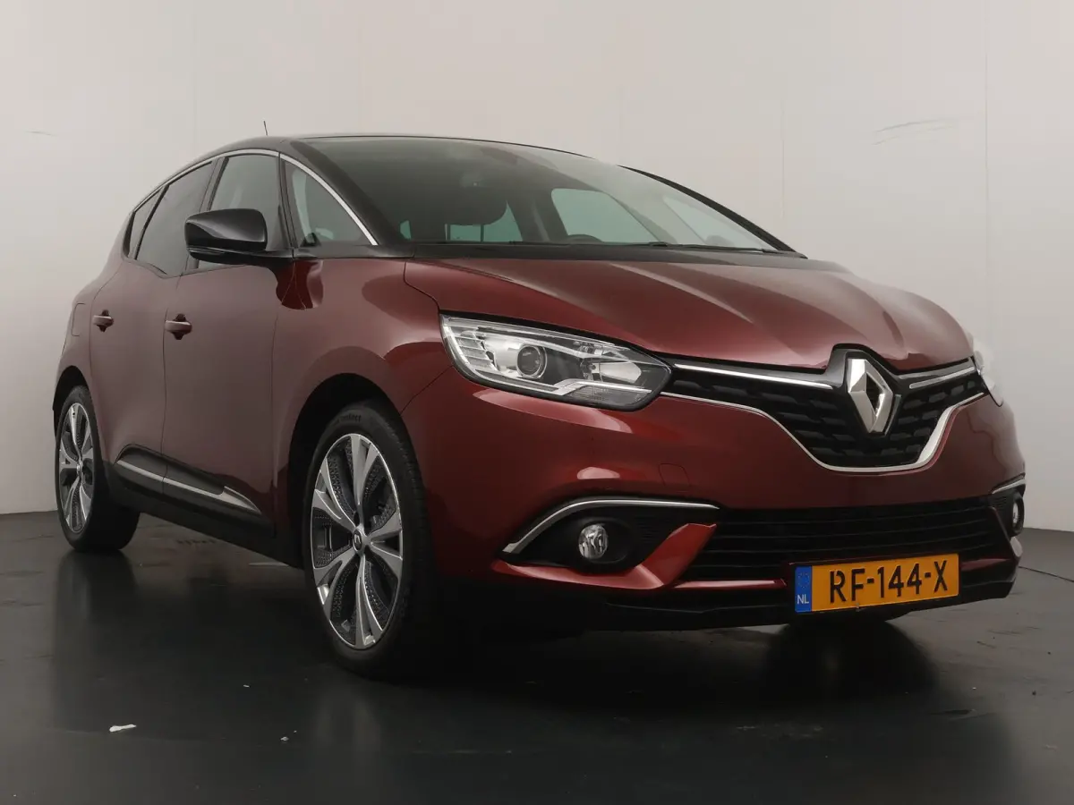 TCe 130 Intens | Trekhaak | Achteruitrijcamera | Apple CarPlay |