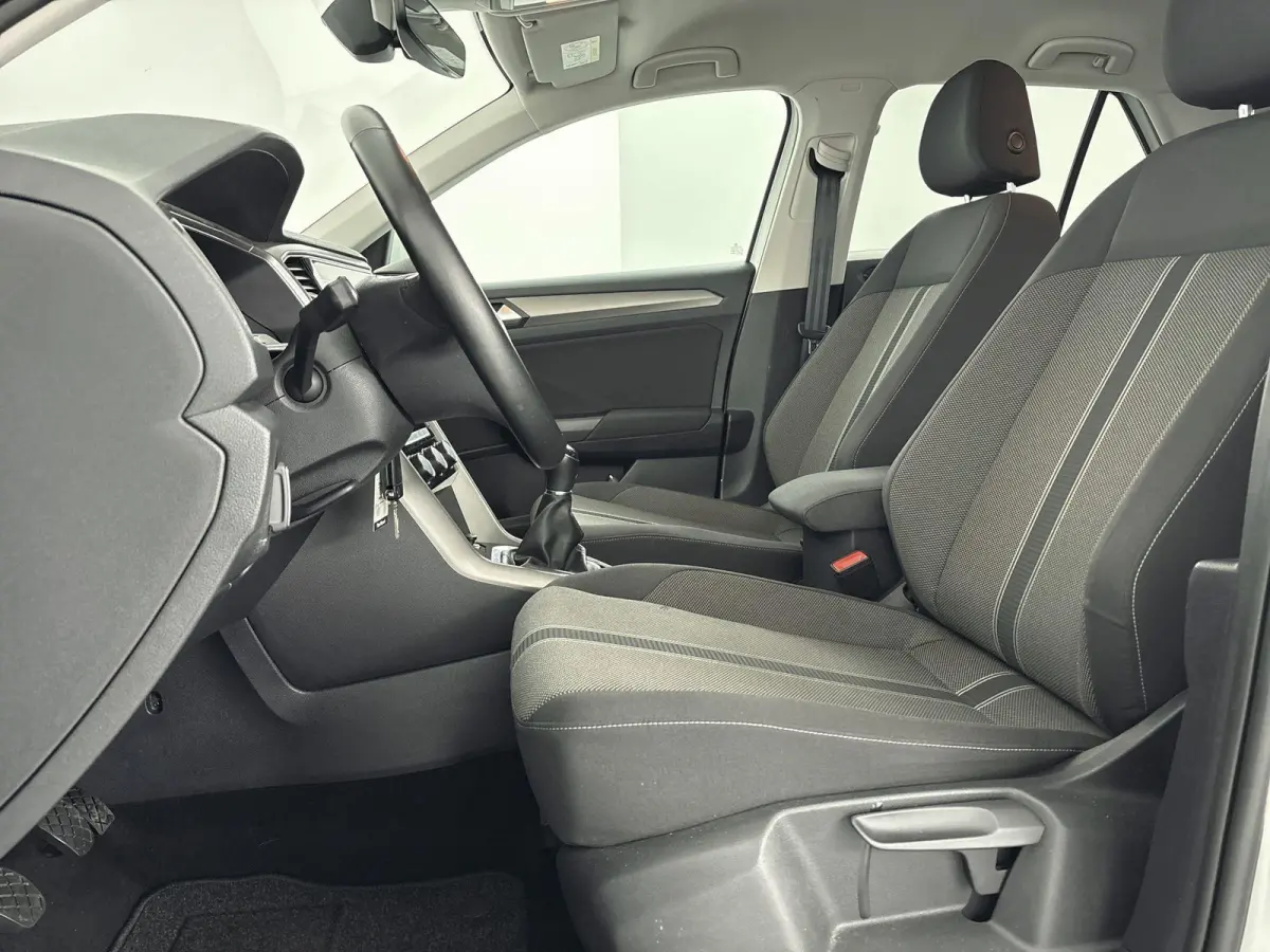 1.0 TSI Style Business Airco | Apple Carplay | Android Auto | Bluetooth | Buitenspiegels Elektrisch Verstel- en Verwarmbaar | Cruise Control Adaptief | Dakrails | Elektrisch Bedienbare Achte