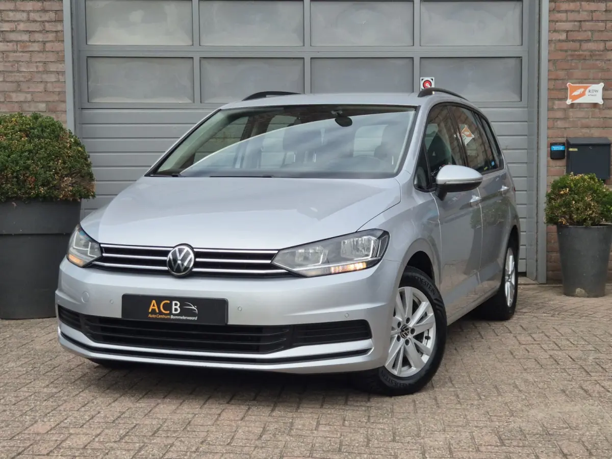 1.5 TSI Comfortline 7 persoons uitvoering! Lm velgen/ Trekhaak.