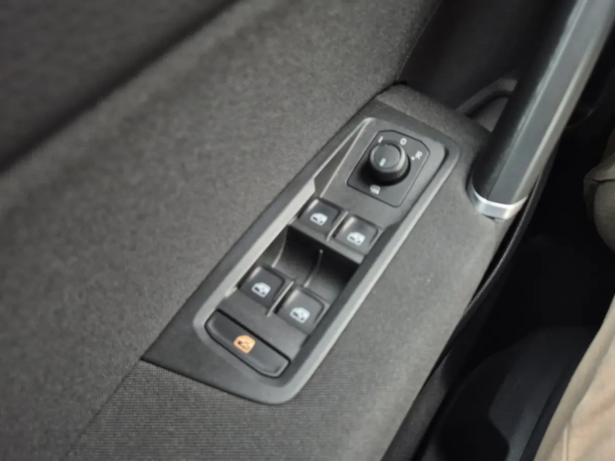 1.5 TSI Comfortline 7 persoons uitvoering! Lm velgen/ Trekhaak.