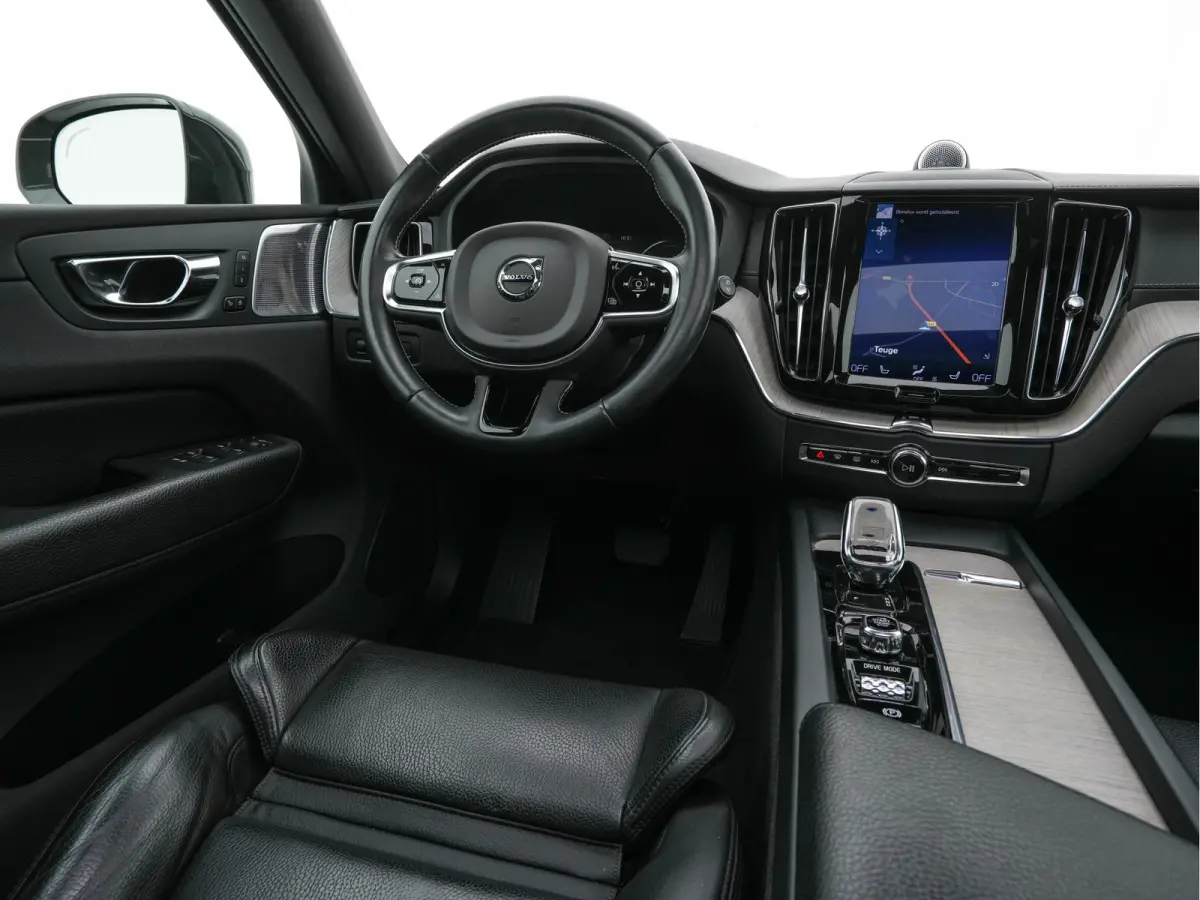 2.0 T8 Twin Engine Inscription AWD (Plug-In) *PANO | LEATHER | FULL-LED | BOWERS&WILKINS | MEMORY-PACK | BLINDSPOT | DIGI-COCKPIT | HEATED-COMFORTSEATS | TOPVIEW | NAVI-FULLMAP | ECC | PDC |