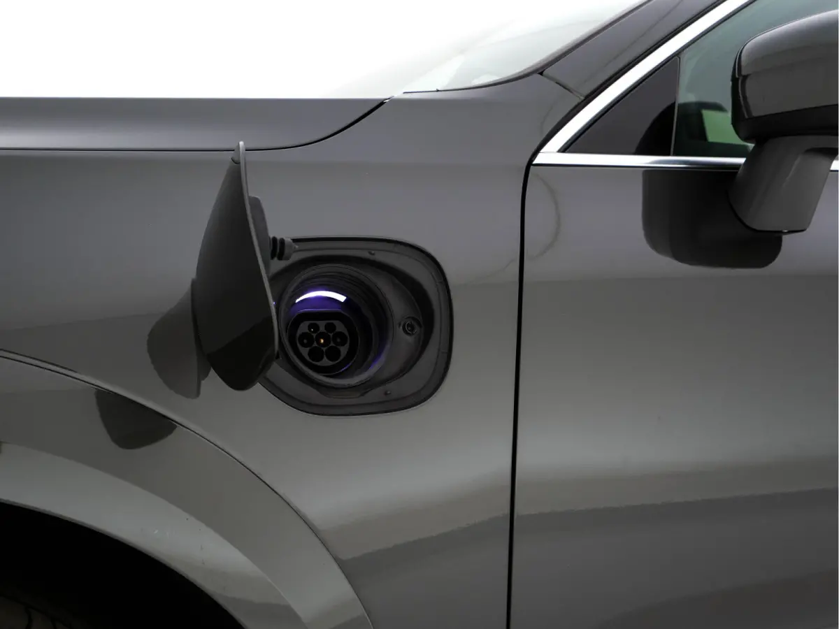 2.0 T8 Twin Engine Inscription AWD (Plug-In) *PANO | LEATHER | FULL-LED | BOWERS&WILKINS | MEMORY-PACK | BLINDSPOT | DIGI-COCKPIT | HEATED-COMFORTSEATS | TOPVIEW | NAVI-FULLMAP | ECC | PDC |
