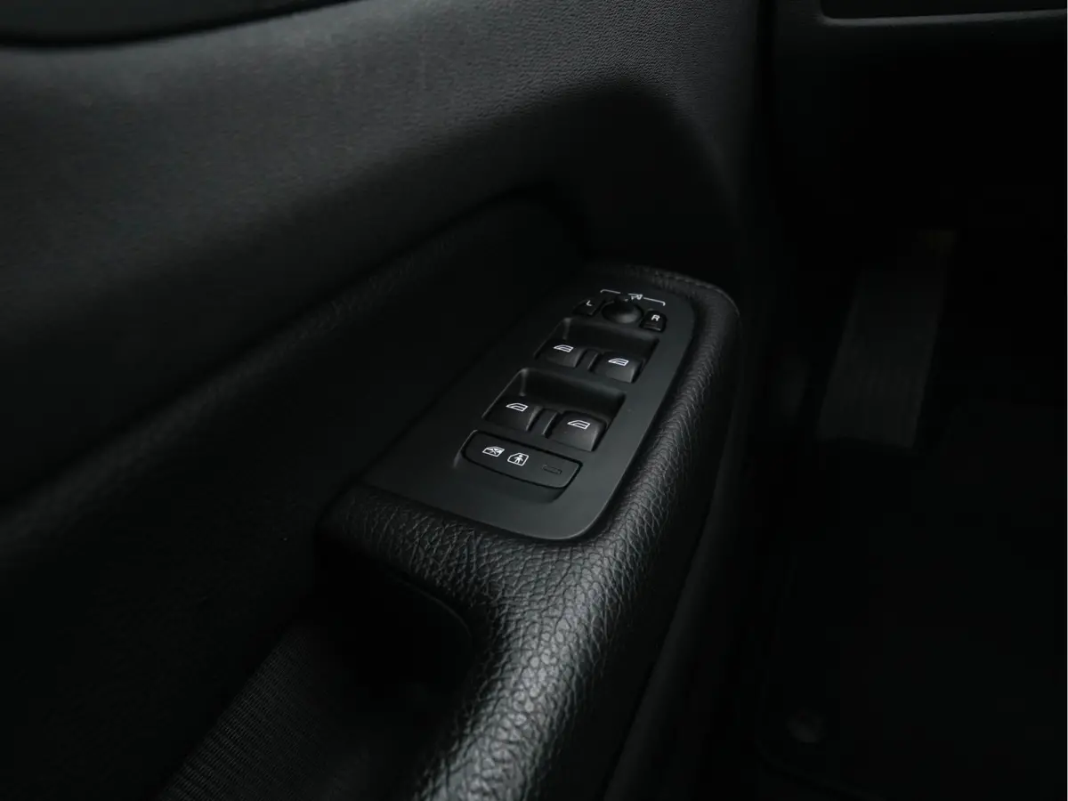 2.0 T8 Twin Engine Inscription AWD (Plug-In) *PANO | LEATHER | FULL-LED | BOWERS&WILKINS | MEMORY-PACK | BLINDSPOT | DIGI-COCKPIT | HEATED-COMFORTSEATS | TOPVIEW | NAVI-FULLMAP | ECC | PDC |
