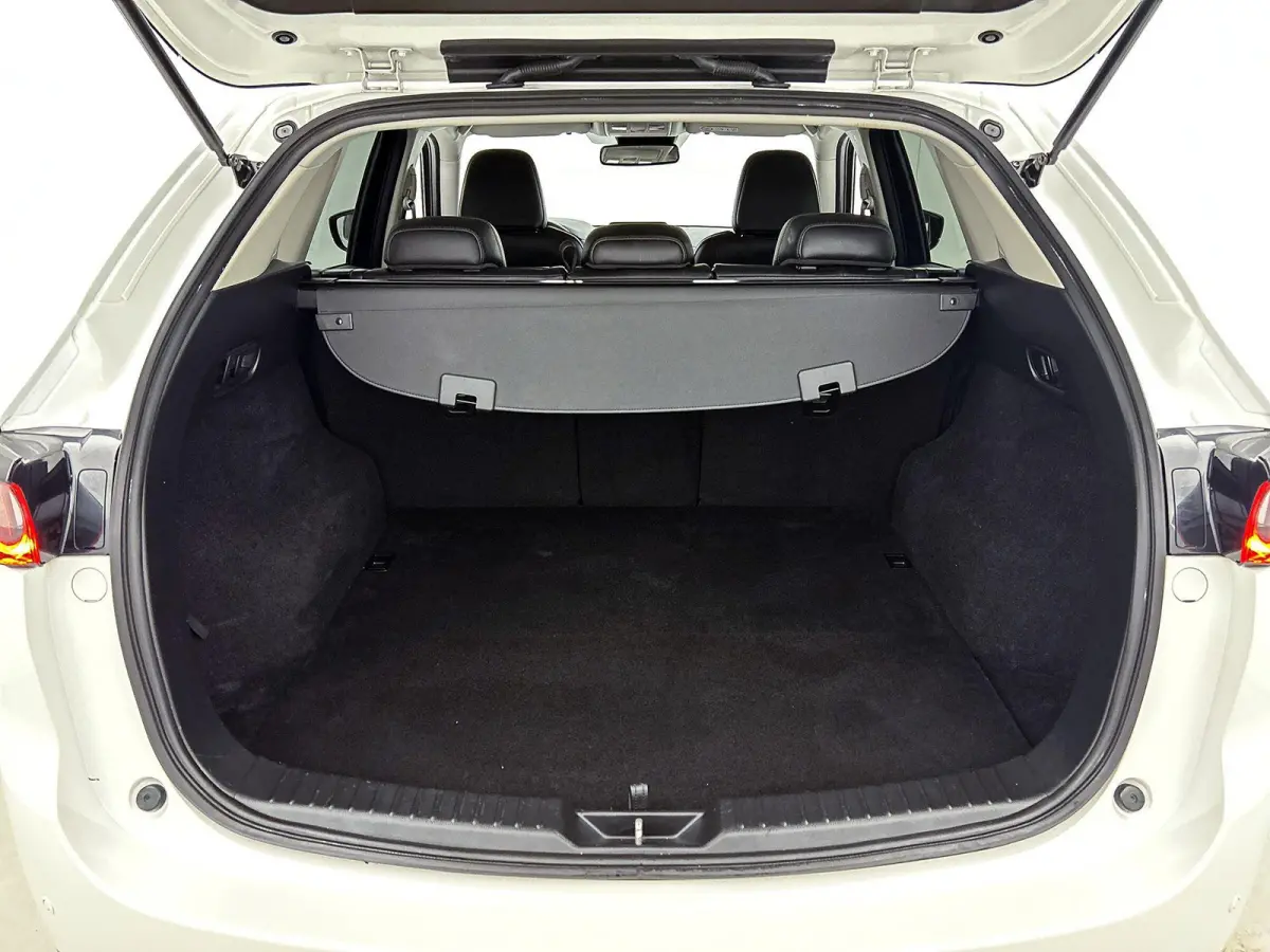 2.0 SkyActiv-G 165 Skylease GT 165 PK | Automaat | Navigatie | Airco | Stoelverwarming | Stuurverwarming | Cruise Control | Achteruitrijcamera | Elektrische verstelbare stoelen |