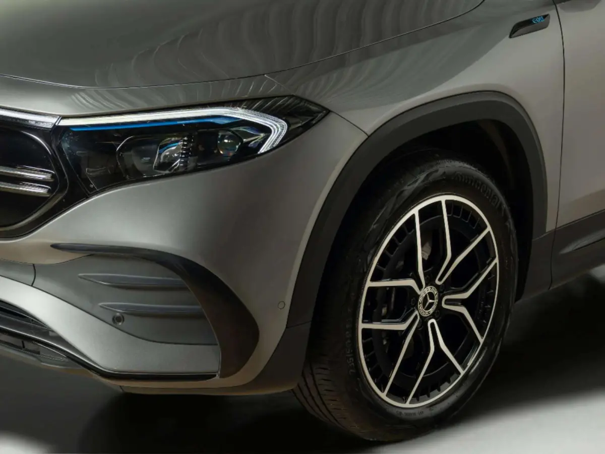 300 4MATIC AMG Line 67 kWh Premium