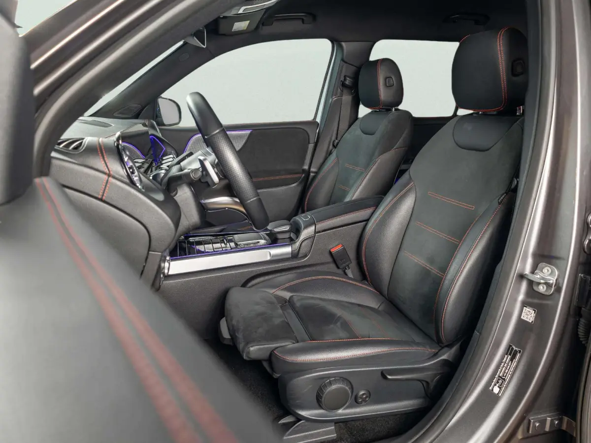 300 4MATIC AMG Line 67 kWh Premium