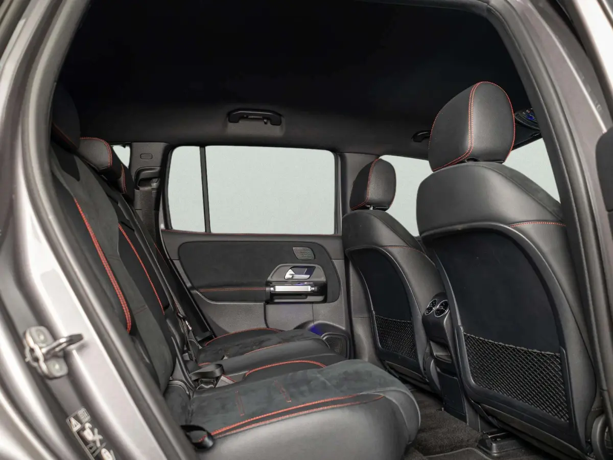 300 4MATIC AMG Line 67 kWh Premium
