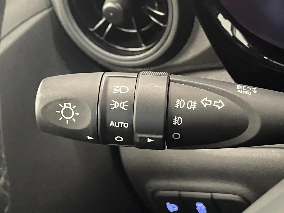 1.0 Automaat Comfort Smart 5-zits Airco Apple Carplay/Android Auto Navigatie Cruise Control