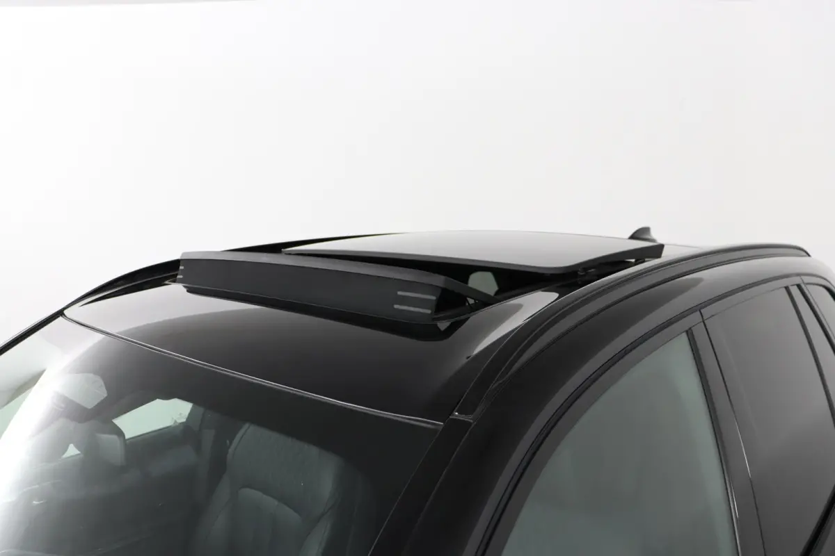 xDrive45e High Executive | SOH 77% | Bowers & Wilkins | Soft Close | Panoramadak | Driving Assistant Professional | Head-Up Display | Alcantara Hemel