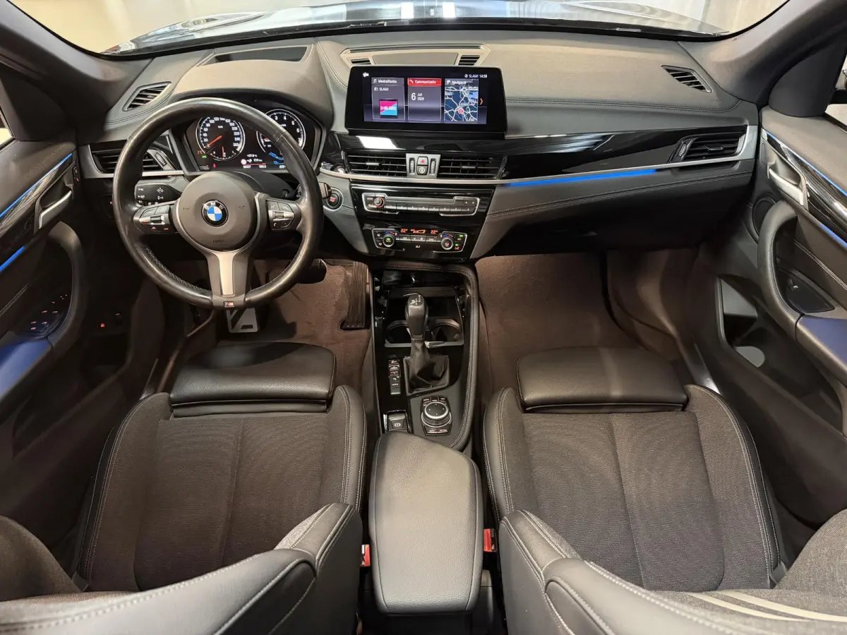 xDrive25e High Executive Edition M Sport 19"/Panoramadak/Elektrische stoel + memory/Adaptieve cruise/Keyless/HiFi/Camera
