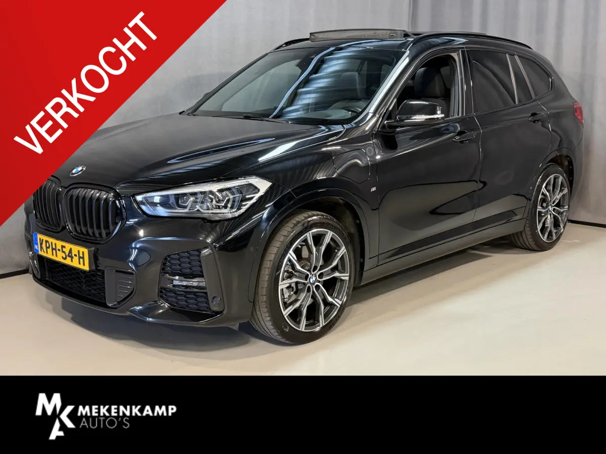 xDrive25e High Executive Edition M Sport 19"/Panoramadak/Elektrische stoel + memory/Adaptieve cruise/Keyless/HiFi/Camera