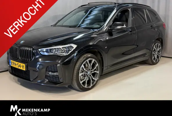 xDrive25e High Executive Edition M Sport 19"/Panoramadak/Elektrische stoel + memory/Adaptieve cruise/Keyless/HiFi/Camera