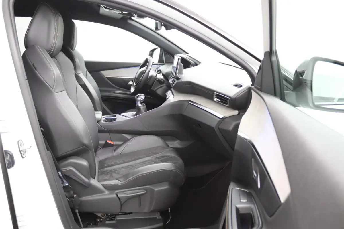 1.2 GT FACELIFT*ACC*NAVI*ECC*CAM*LED*CARPLAY*7PERS