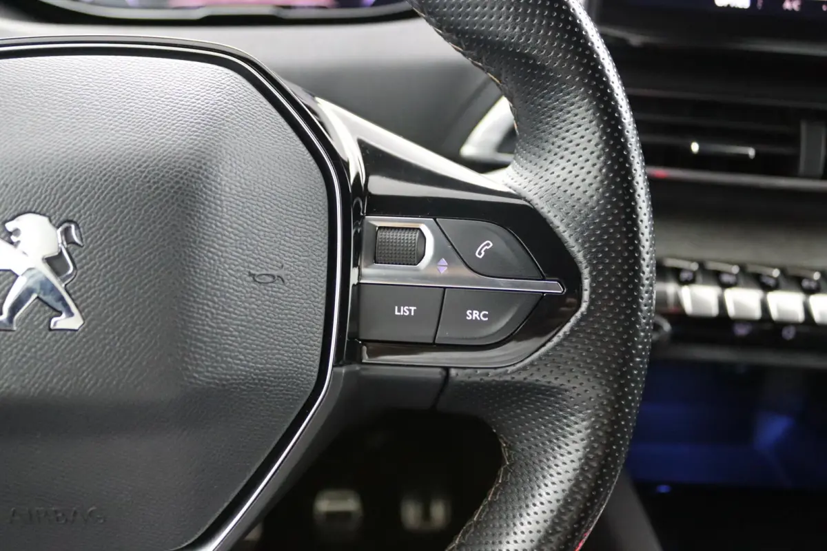 1.2 GT FACELIFT*ACC*NAVI*ECC*CAM*LED*CARPLAY*7PERS