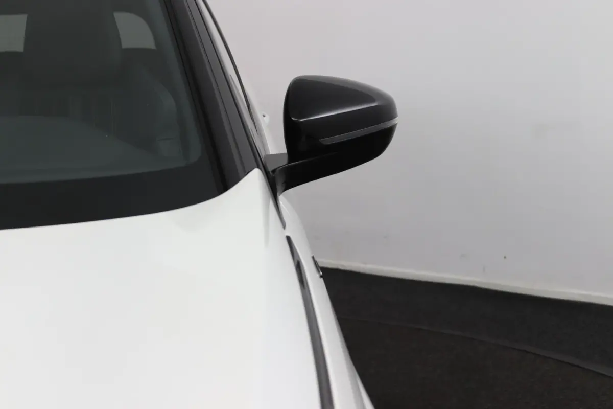 1.2 GT FACELIFT*ACC*NAVI*ECC*CAM*LED*CARPLAY*7PERS