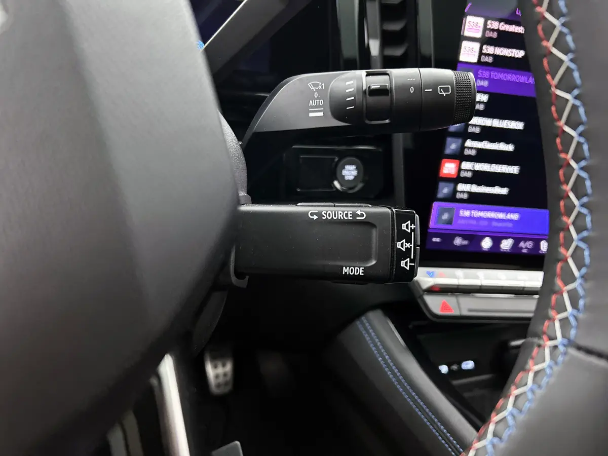 E-Tech full hybrid 200PK esprit Alpine FULL OPTION | PANORAMA | 360 CAMERA | HARMAN KARDON | LED MATRIX | WINTERPACK | HEAD-UP