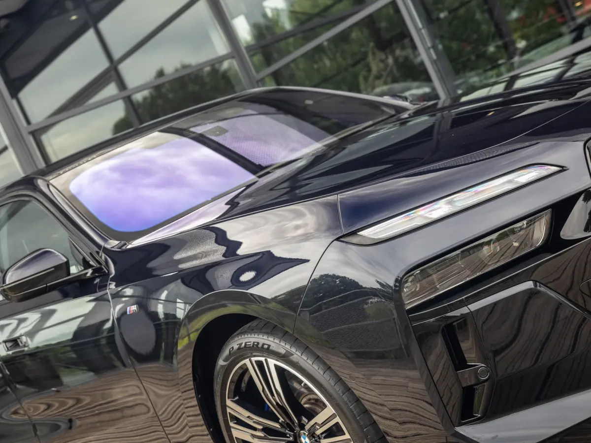 xDrive60 106 kWh | M-SPORT | SKYLOUNGE PANORAMADAK | 21 INCH | AUTOMATIC DOORS | SOFTCLOSE | BOWERS & WILKINS | INTEGRAL ACTIVE STEERING | DRIVING ASSIST PLUS | STOELMASSAGE V+A | STOELVENTI