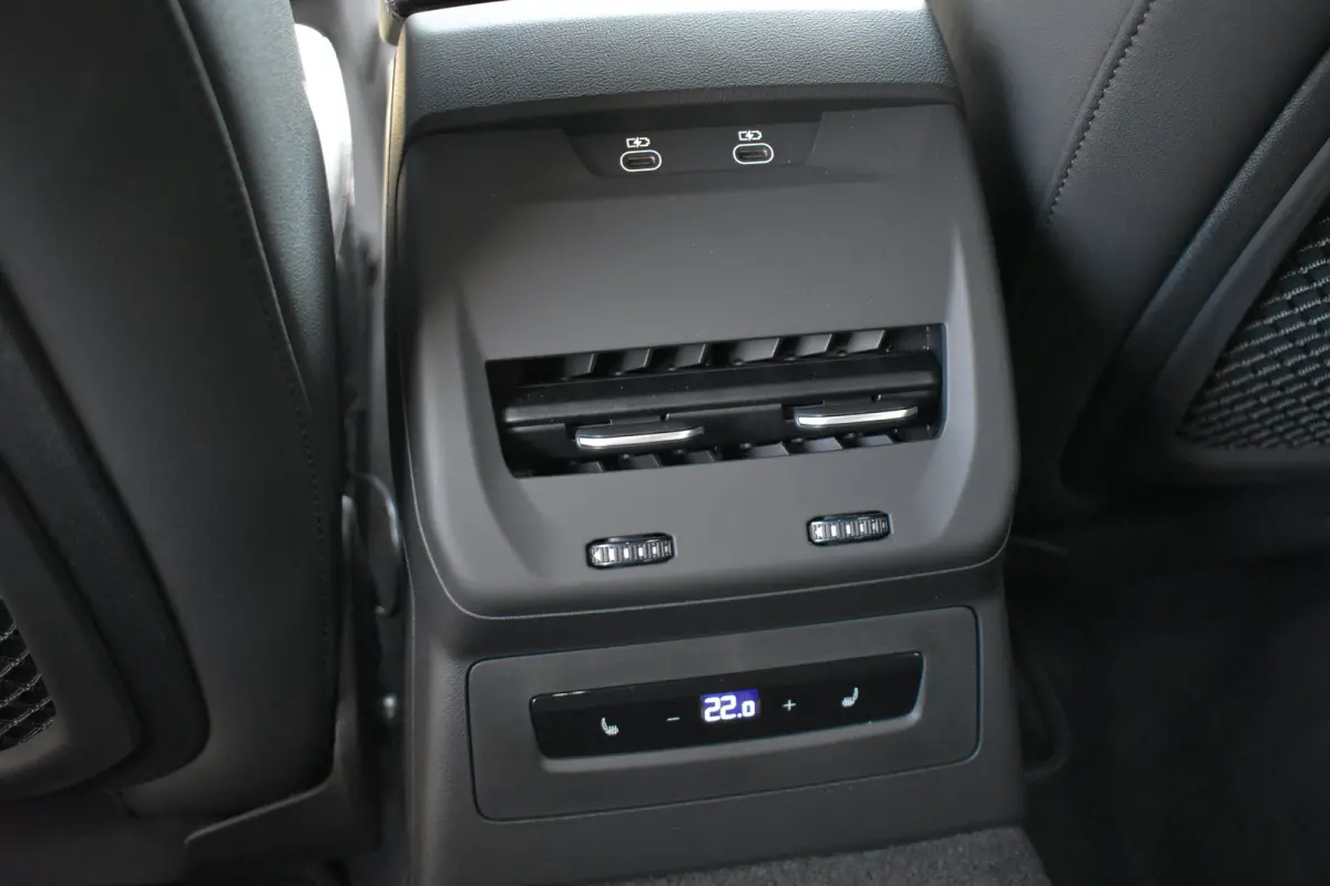 Avant TFSI quattro 270 kW | Oled achterlichten| 367pk | Bang & Olufsen | Leder alcantara | Instelbaar onderstel | Head-up display |