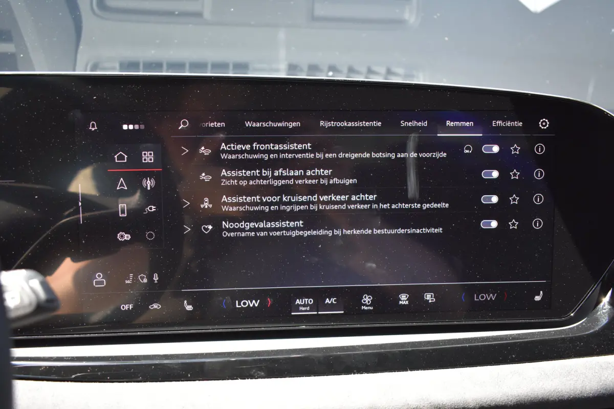 Avant TFSI quattro 270 kW | Oled achterlichten| 367pk | Bang & Olufsen | Leder alcantara | Instelbaar onderstel | Head-up display |