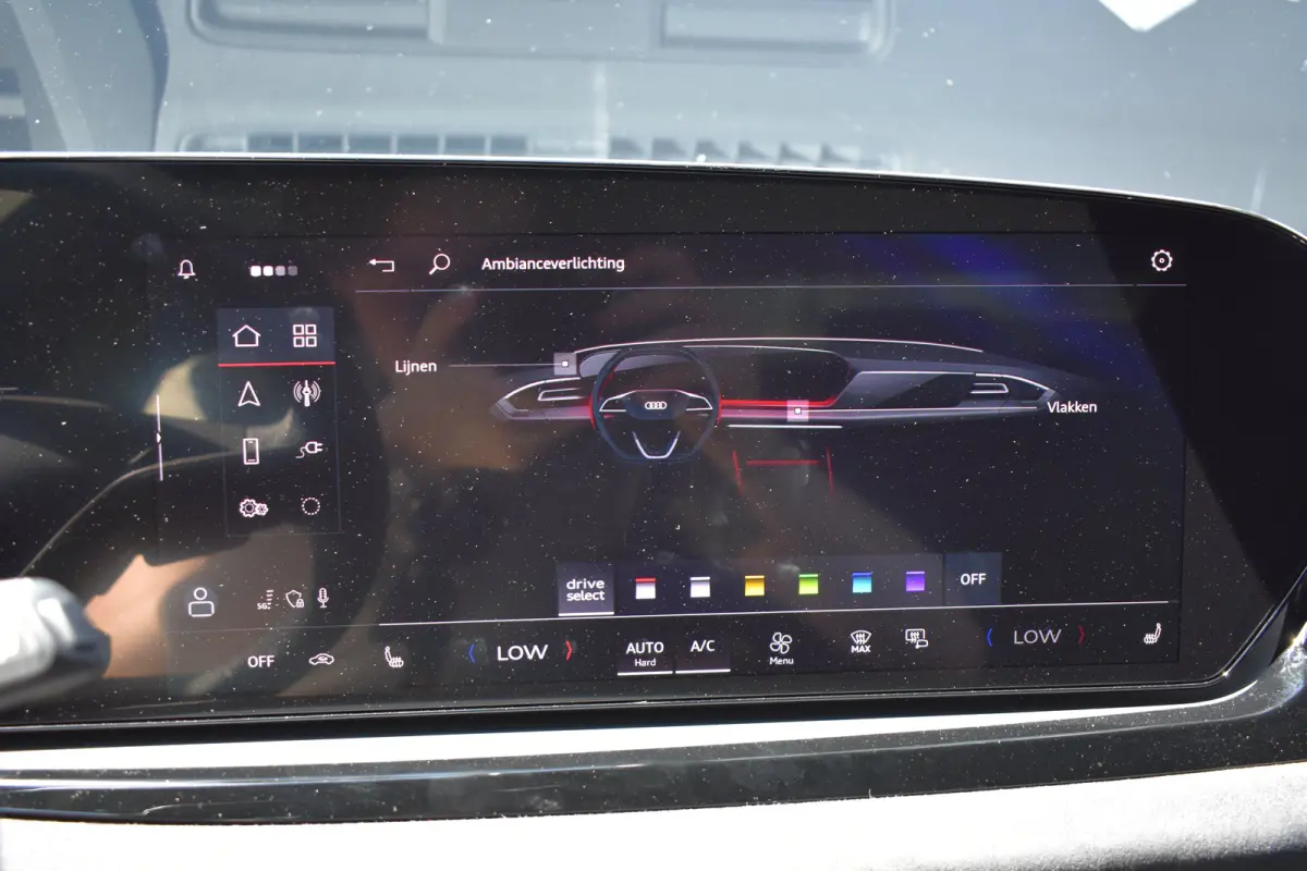 Avant TFSI quattro 270 kW | Oled achterlichten| 367pk | Bang & Olufsen | Leder alcantara | Instelbaar onderstel | Head-up display |