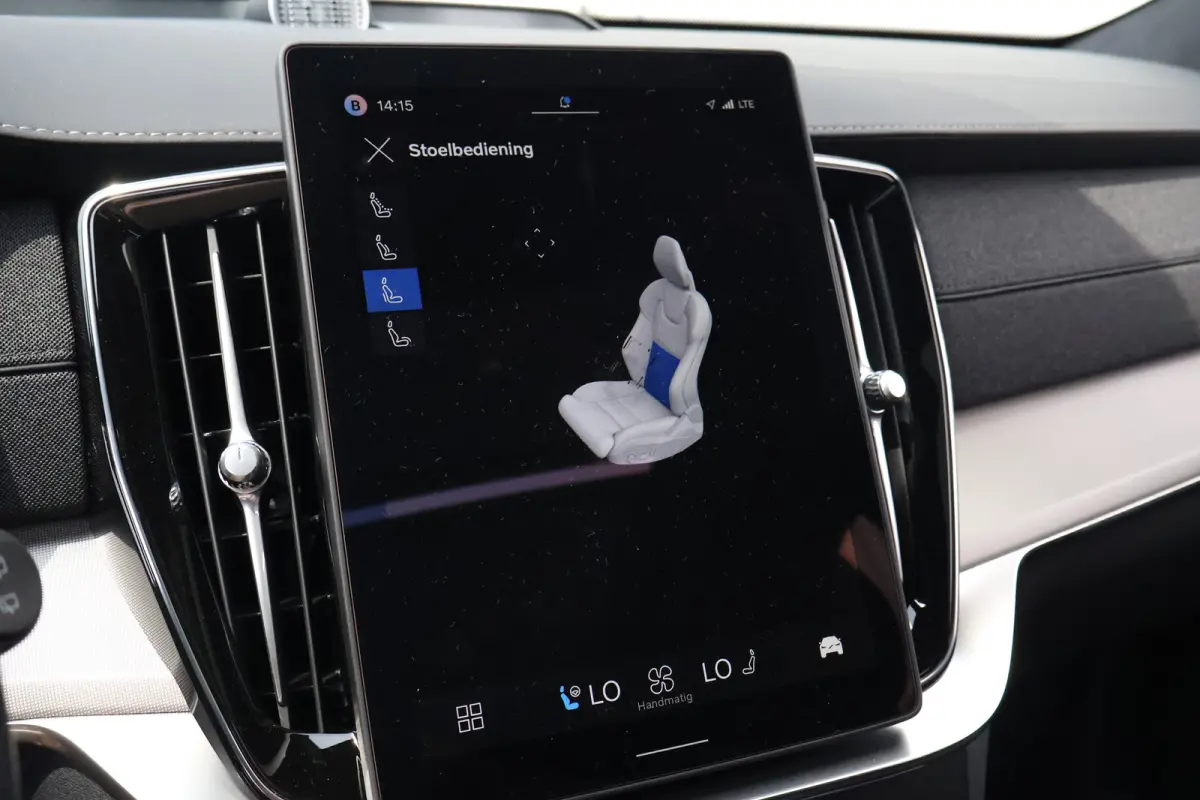 2.0 T8 Plug-in hybrid AWD Ultra Bright Exec. Ed. €14.845,- Demo Voordeel!! | 22" | Luchtvering | Massage | Trekhaak |