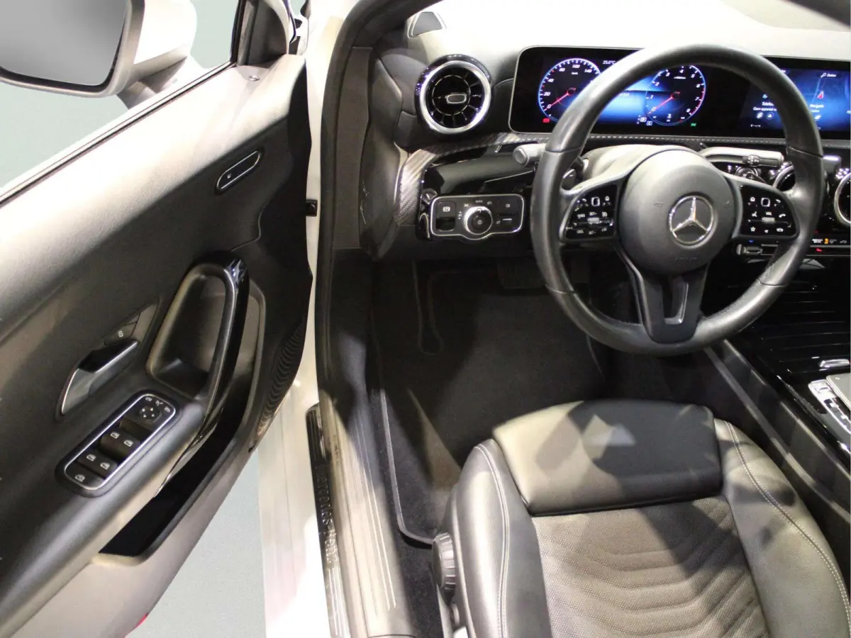Hatchback 180 Business Solution