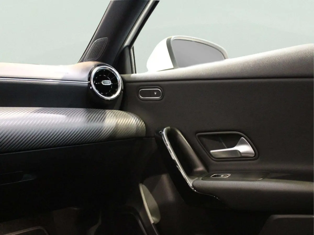 Hatchback 180 Business Solution