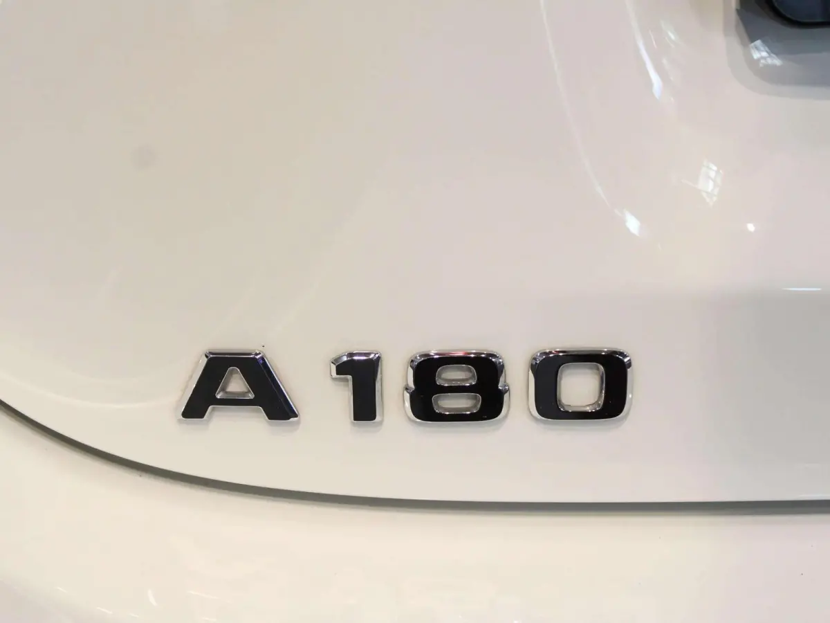 Hatchback 180 Business Solution