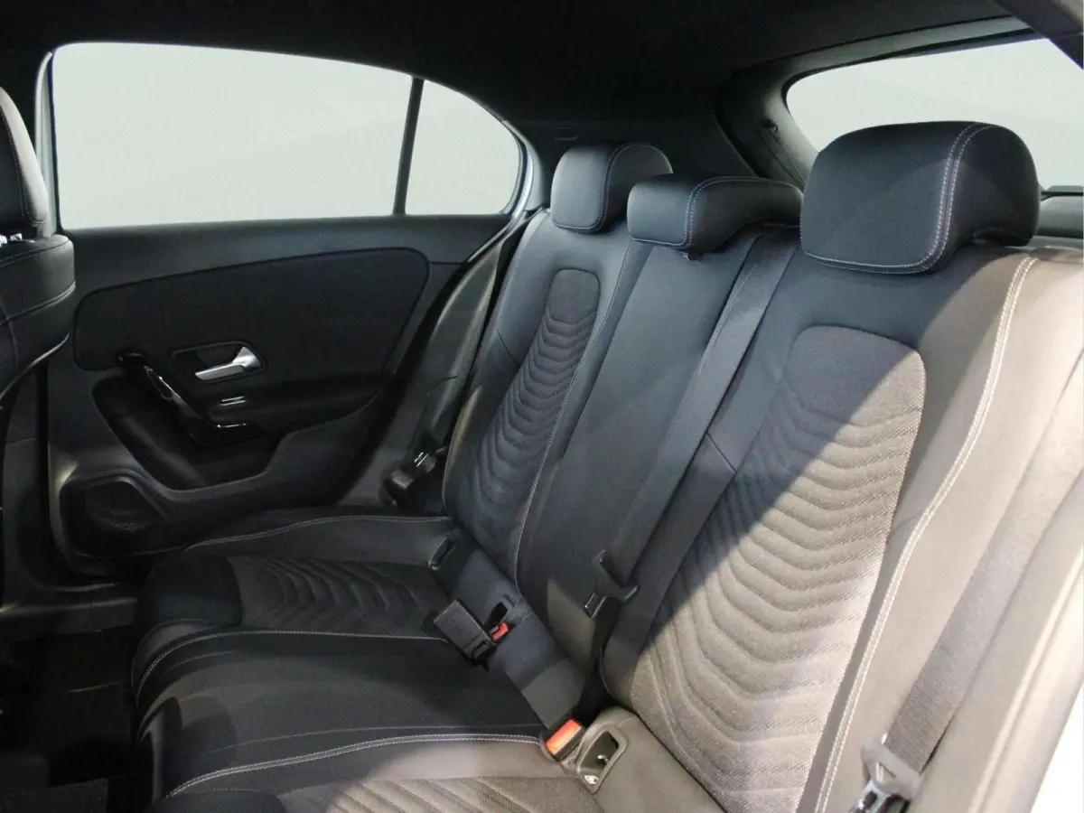 Hatchback 180 Business Solution