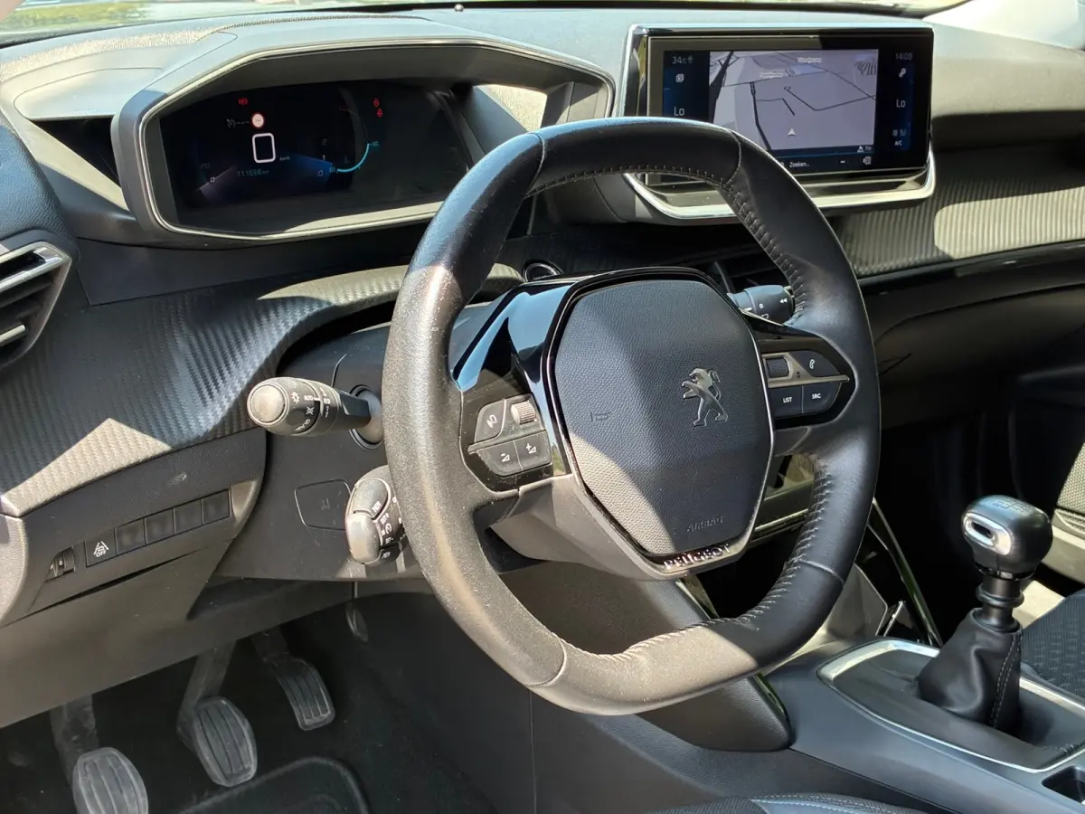 1.2 PureTech Blue Lease Allure | D-Riem v.v. | Navigatie| CruiseControl | Camera | Climatronic