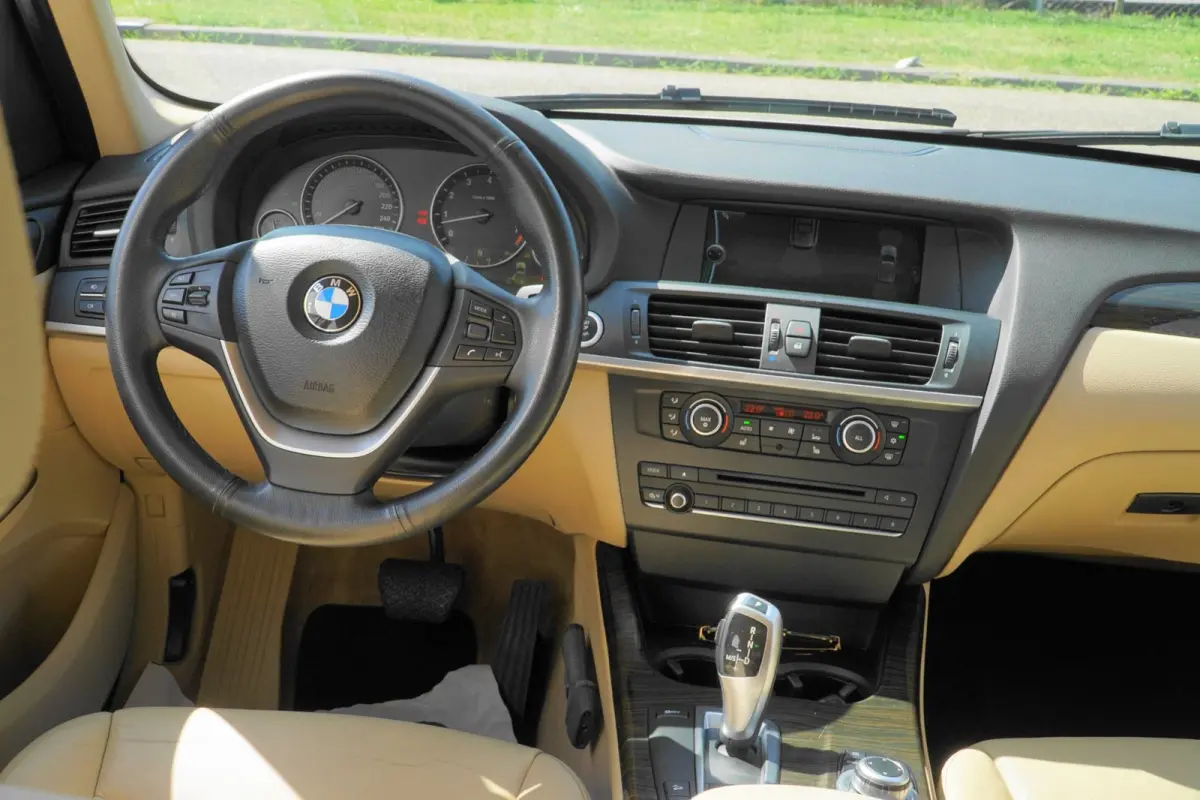 XDrive35i 6 CYLINDER High Executive HUD