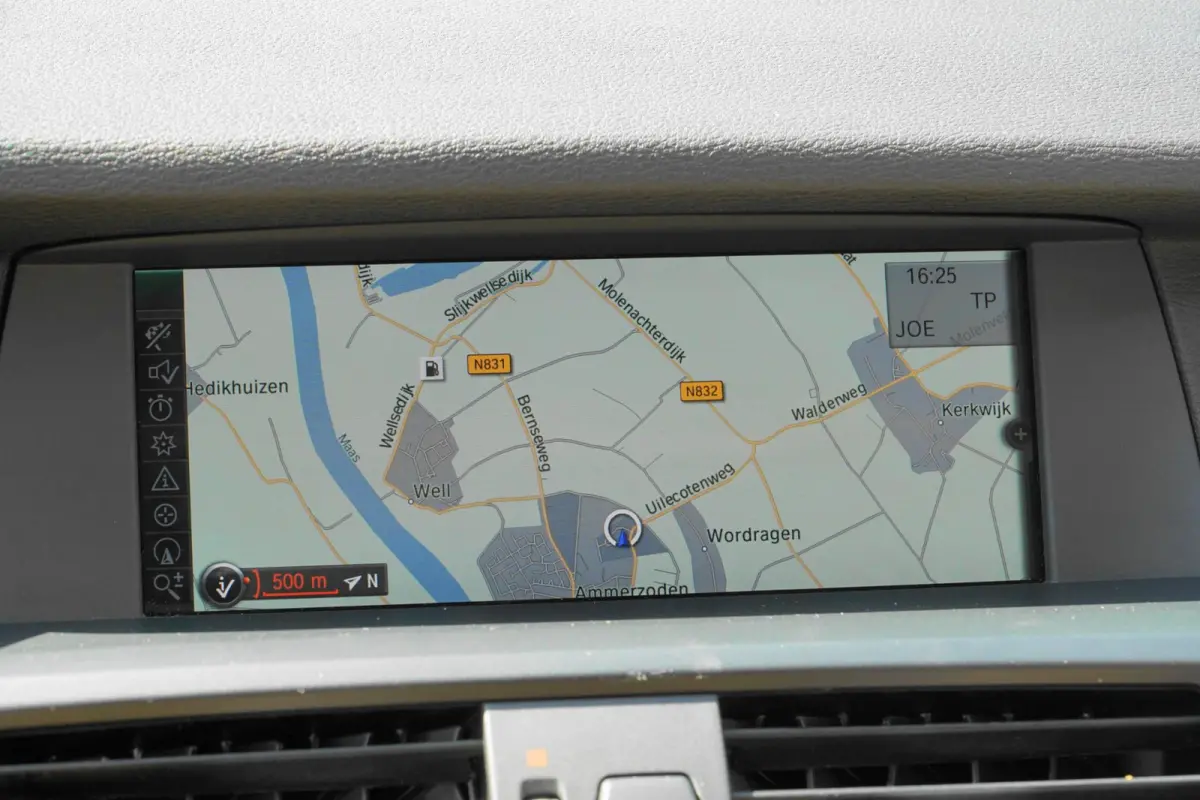 XDrive35i 6 CYLINDER High Executive HUD