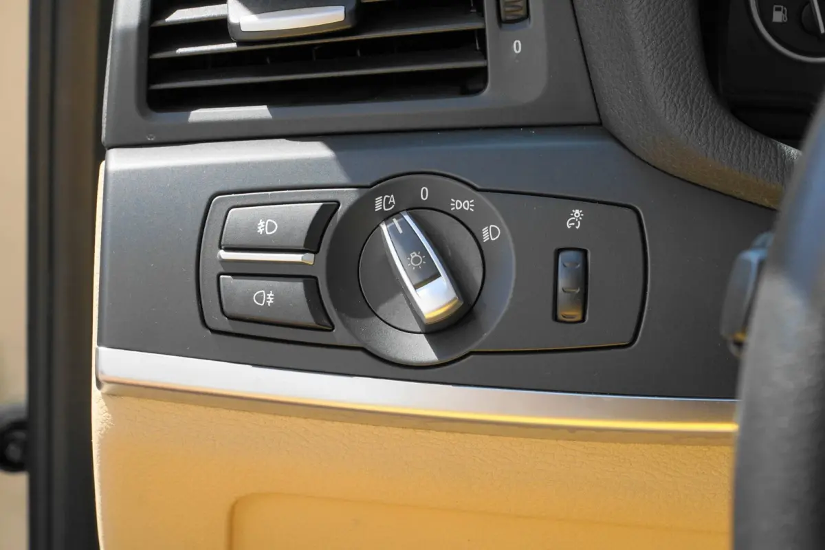 XDrive35i 6 CYLINDER High Executive HUD