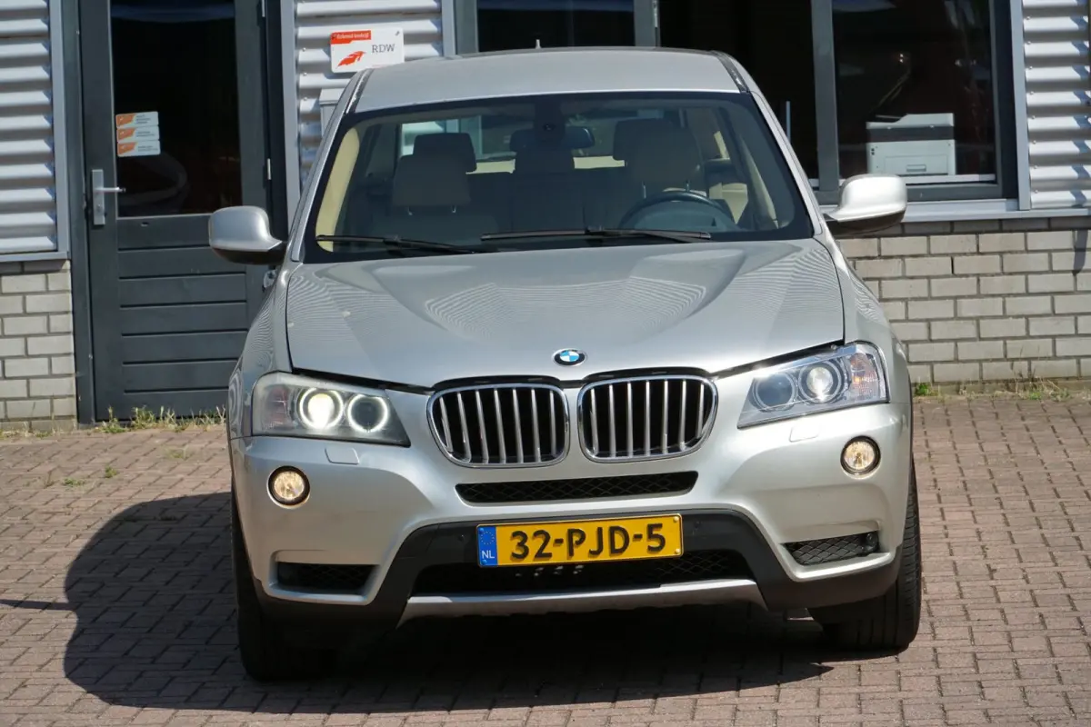 XDrive35i 6 CYLINDER High Executive HUD