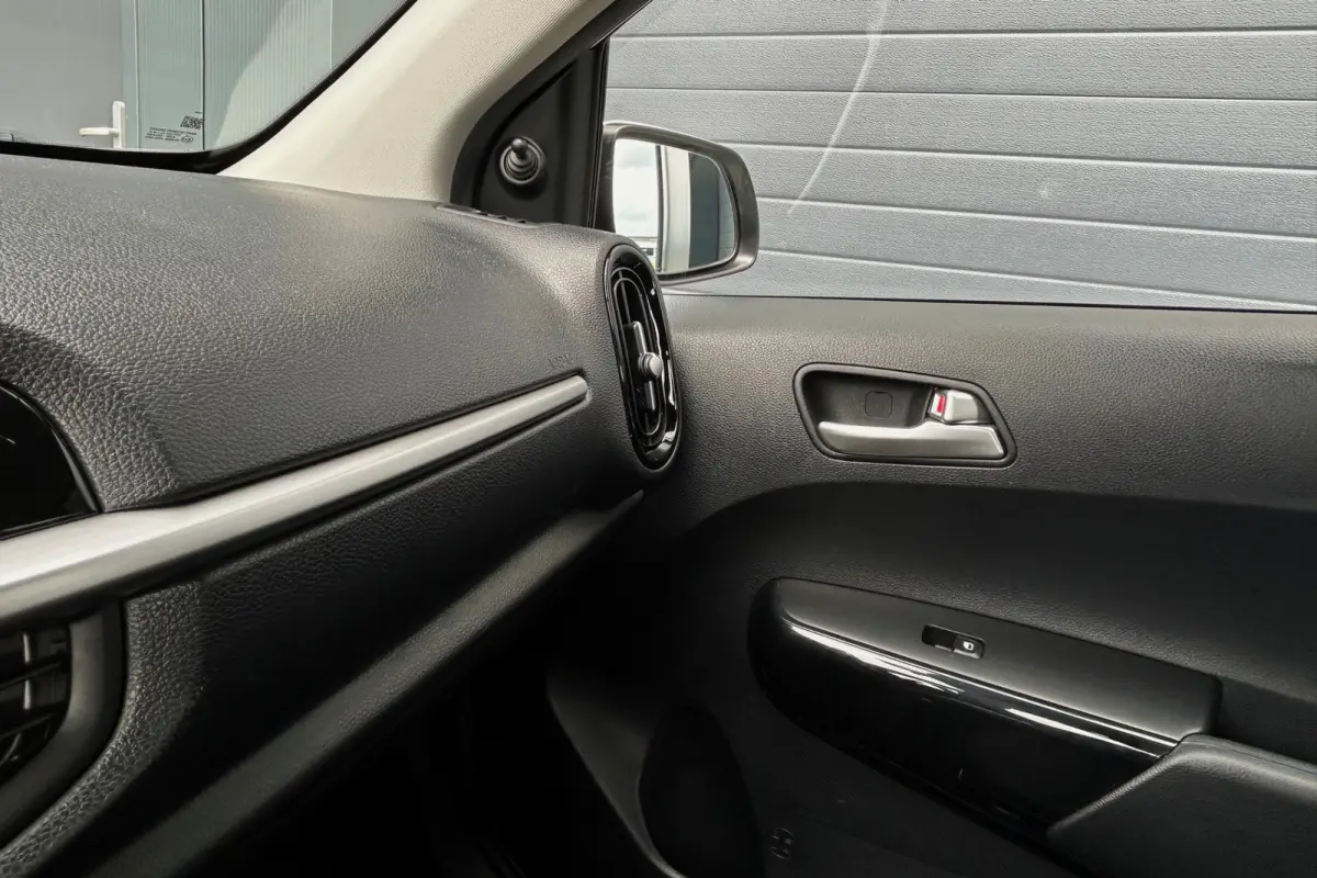 1.0 DPi ComfortLine CRUISE AIRCO NAVI