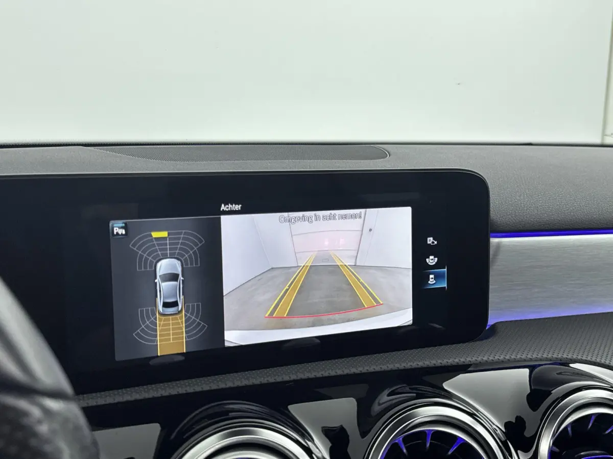 250 e Business Solution AMG Limited | PANO | Cruise Control | Achteruitrijcamera | Elekt. stoelverstelling + Memory | Stoelverwarming | Ambiance sfeerverlichting |