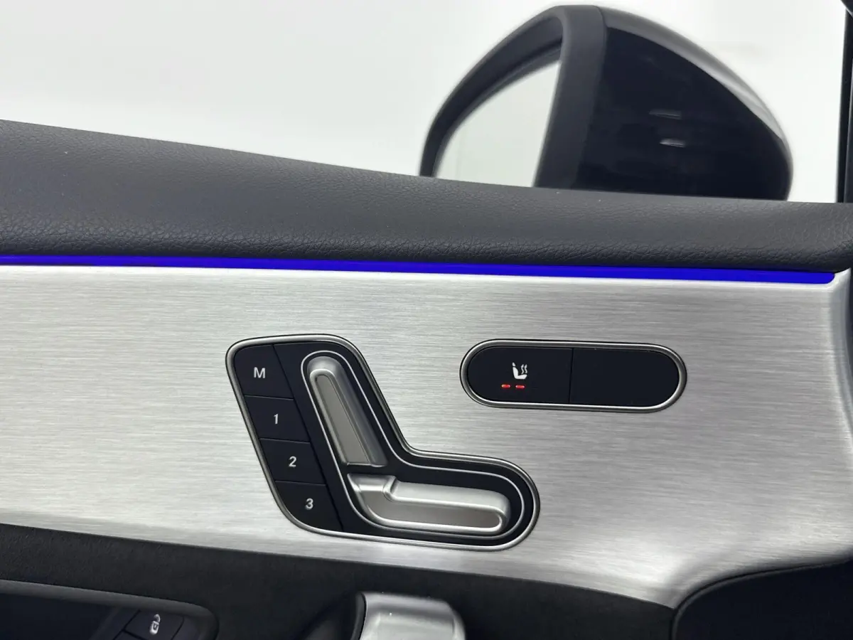 250 e Business Solution AMG Limited | PANO | Cruise Control | Achteruitrijcamera | Elekt. stoelverstelling + Memory | Stoelverwarming | Ambiance sfeerverlichting |