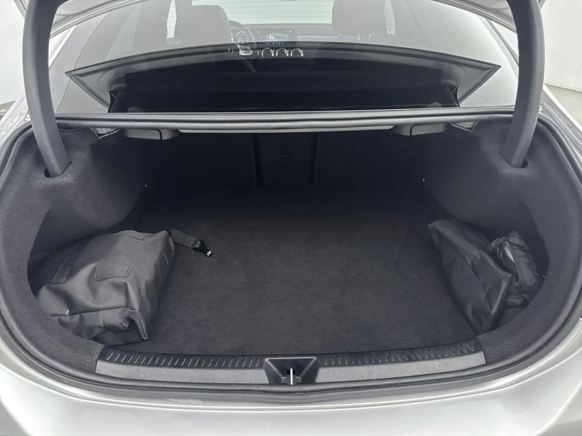 250 e Business Solution AMG Limited | PANO | Cruise Control | Achteruitrijcamera | Elekt. stoelverstelling + Memory | Stoelverwarming | Ambiance sfeerverlichting |