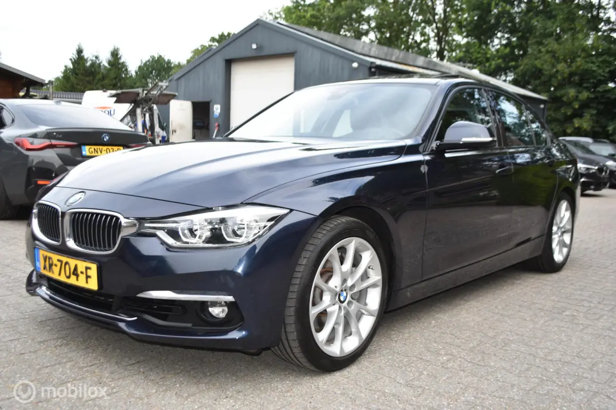 340i Luxury Aut