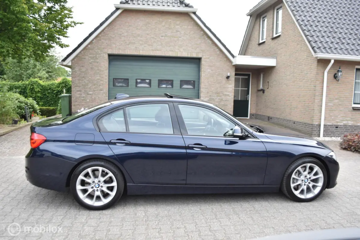 340i Luxury Aut